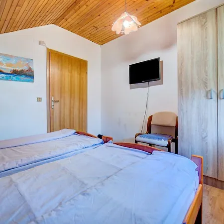 Ruza * 兹拉蒂博尔